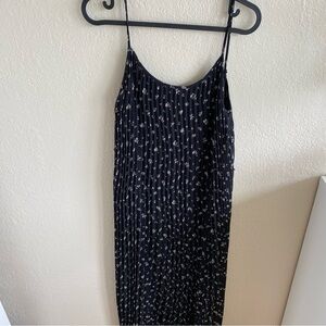 H&M pleated spaghetti strap dress floral print fully lined size XS